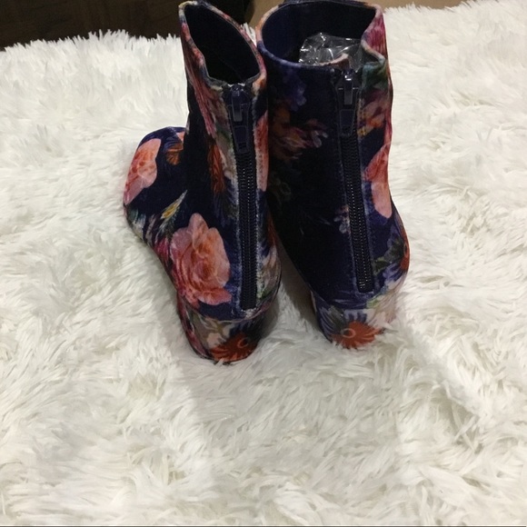 Sam Edelman Talia Suede Floral Booties - Picture 4 of 4